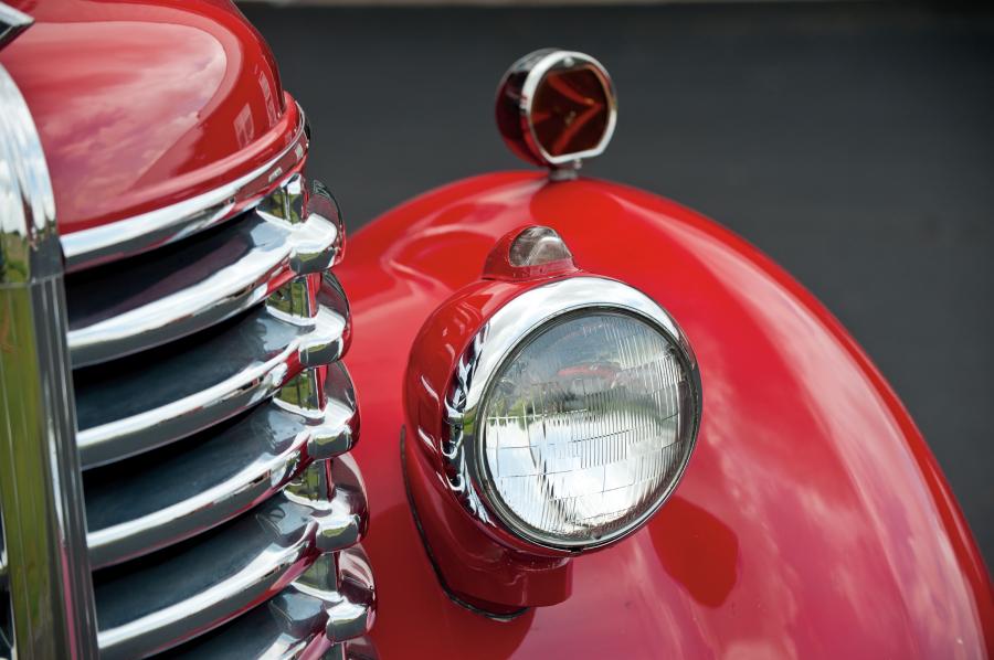 Детали экстерьера Diamond T Model 201 Pickup 1938 года  (фото 4 из 21)